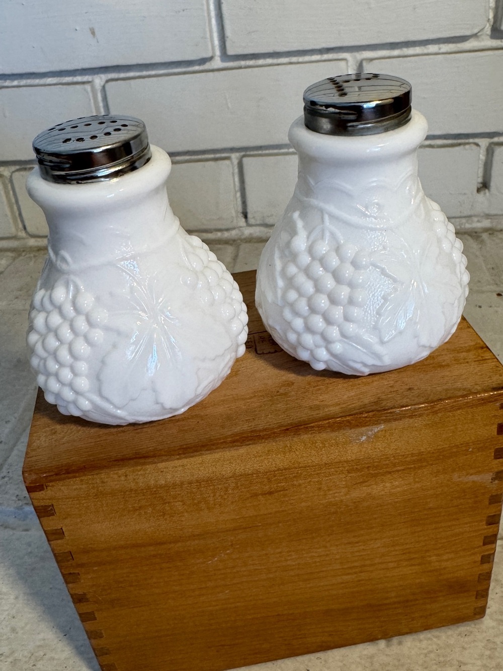 Vintage Imperial Glass Milk Glass Grape Pattern Salt/Pepper Shakers w/Metal Lids